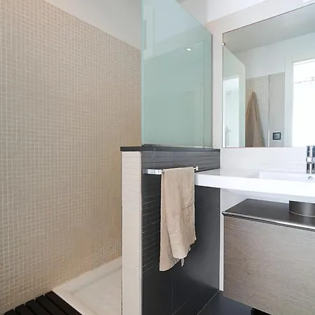 Galihost - ático Con Piscina Y Vistas En Playa De Areas Sanxenxo