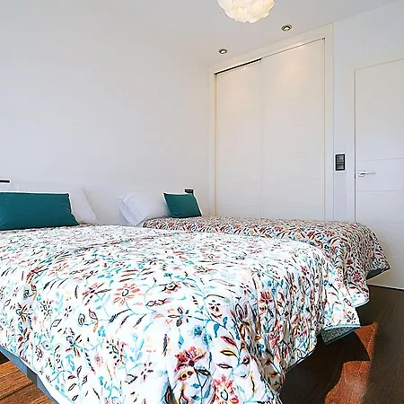 Galihost - ático Con Piscina Y Vistas En Playa De Areas Apartamento
