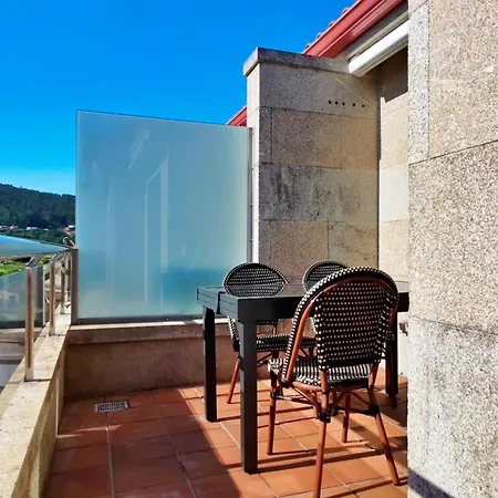 Galihost - ático Con Piscina Y Vistas En Playa De Areas